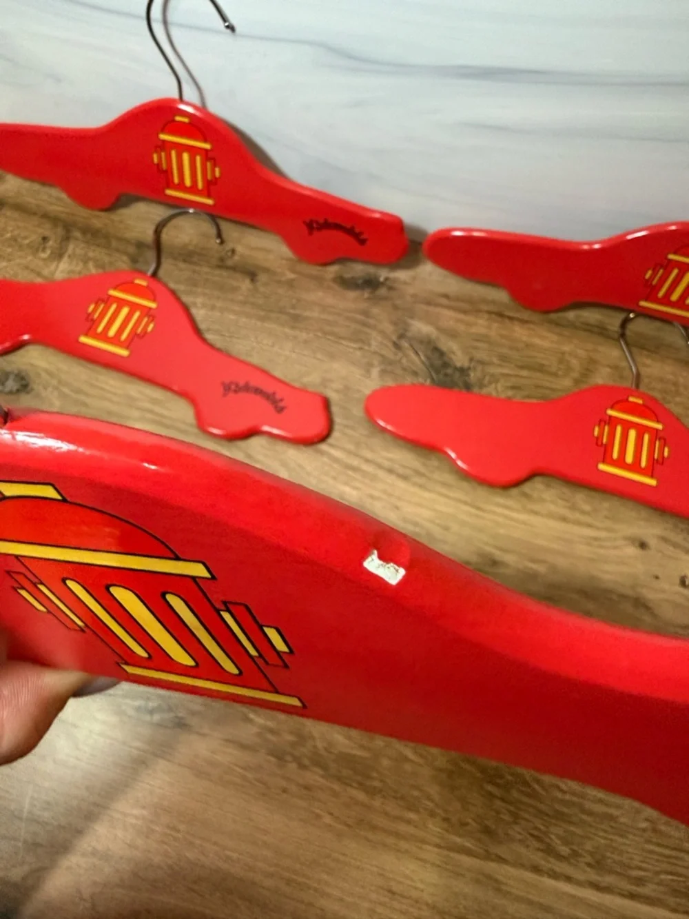 Kidorable Fire Engine Wooden Hangers Set 5